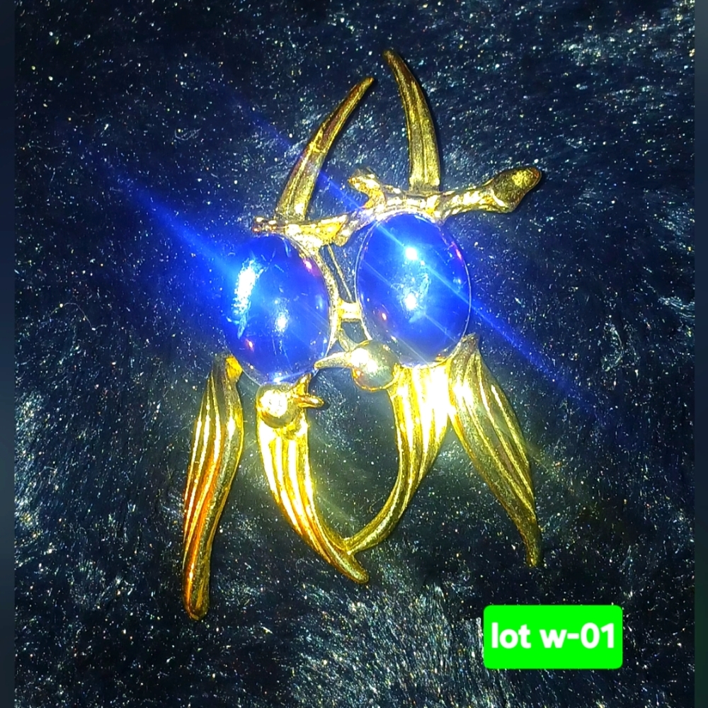 Gold Toned  and Blue Hummingbird  Brooch